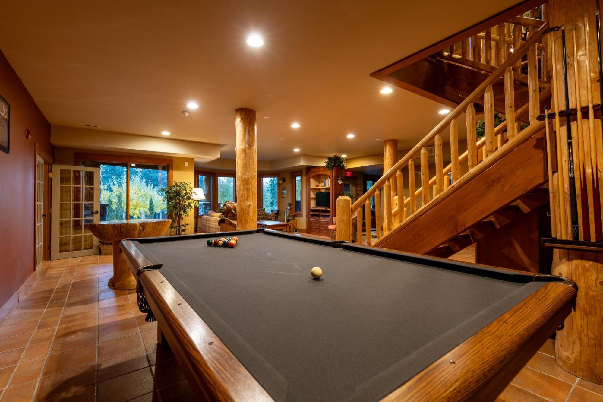Vagabond Lodge At Kicking Horse Golden Extérieur photo